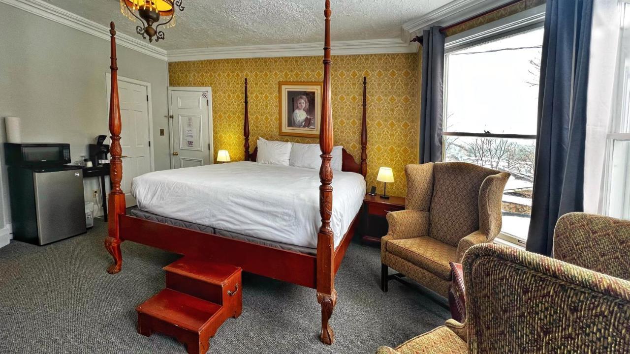 Inn At The Falls Bracebridge Exterior foto